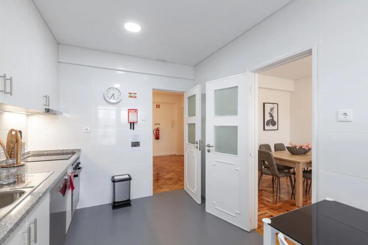 Old Market Apartment Guimarães Eksteriør billede